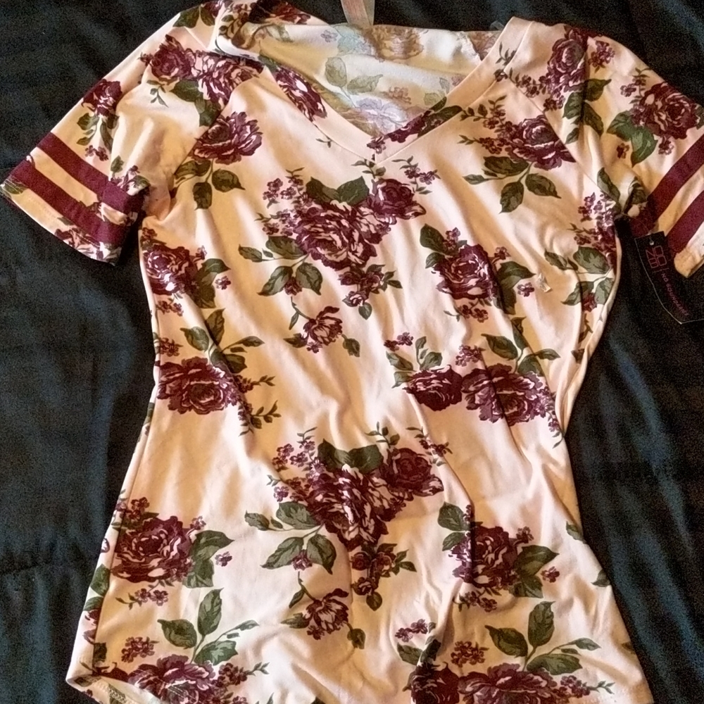NB floral top
